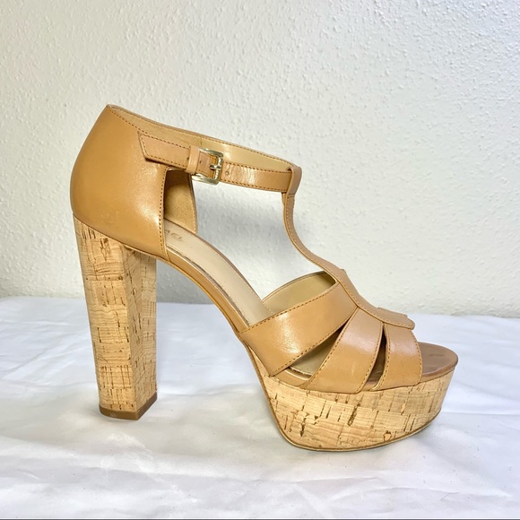 Michael Kors Mercer platform sandal - Picture 1 of 4